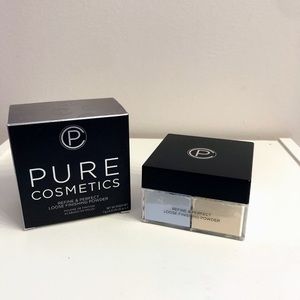 NWT Pure Cosmetics Refine & Perfect Powder